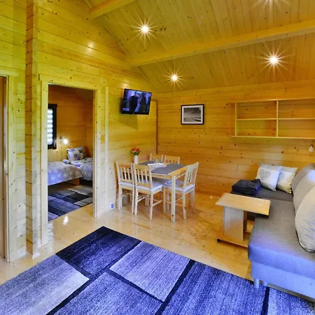 Cottage In Ustronie Morskie Near Aquapark, Cleaning Included Ferienhaus